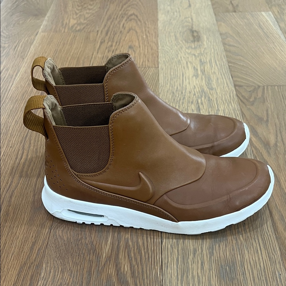 Nike Women's Brown Ankle Booties